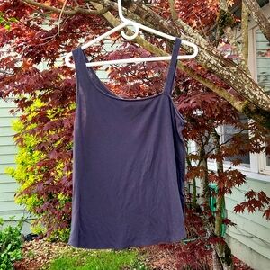 Express Flattering tank sz L